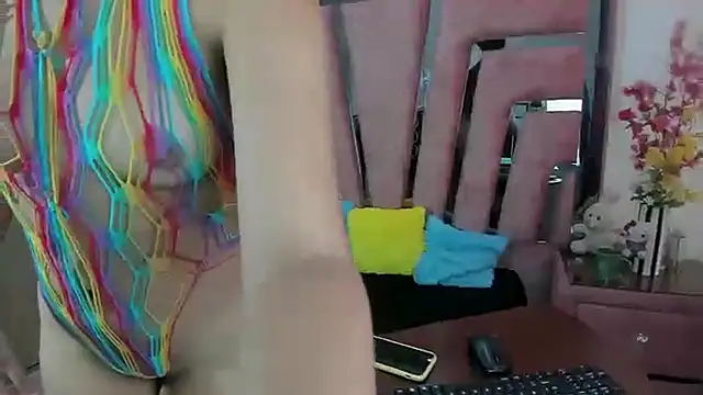 MaraKarly online show from September 13, 2025, 12:38 pm