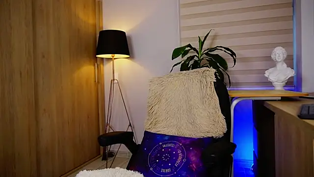 Erick Thompsonx online show from November 27, 2025, 8:55 pm