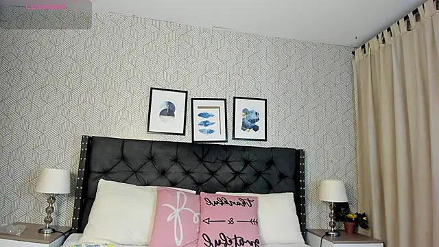sophie  blare online show from May 19, 2026, 7:31 pm