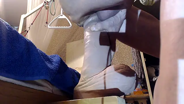 Snapshot of BiglovelyXXL chatting on November 9, 2025, 10:46 am BiglovelyXXL online show from November 9, 2025, 10:46 am