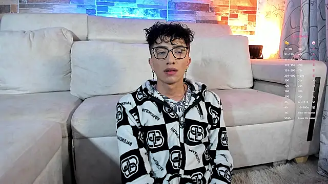 mhatias  online show from February 6, 2026, 4:39 am