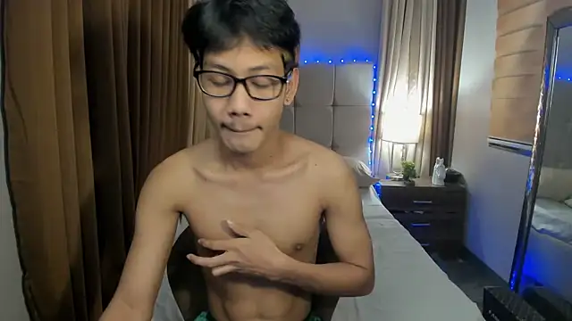 fucking hot2 online show from September 13, 2025, 11:04 pm