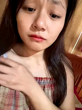 mai-xinh online show from November 22, 2025, 2:10 am