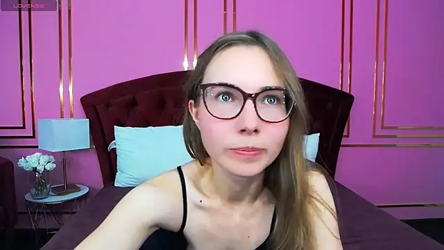 JessieJuss online show from November 6, 2025, 2:29 pm