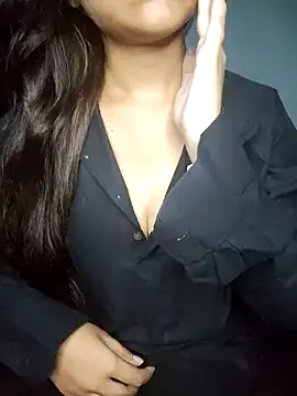 queen visakha online show from September 18, 2025, 5:42 am