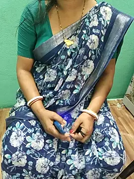 desi boudi87 online show from March 18, 2026, 10:18 am