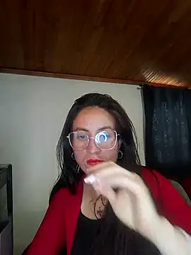 Snapshot of ERIKA__29 chatting on September 10, 2025, 2:17 pm ERIKA  29 online show from September 10, 2025, 2:17 pm