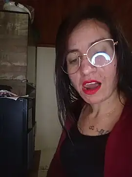 Snapshot of ERIKA__29 chatting on October 7, 2025, 12:02 pm ERIKA  29 online show from October 7, 2025, 12:02 pm