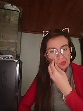 Snapshot of ERIKA__29 chatting on October 10, 2025, 12:04 pm ERIKA  29 online show from October 10, 2025, 12:04 pm