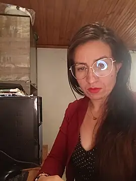 Snapshot of ERIKA__29 chatting on October 13, 2025, 12:49 pm ERIKA  29 online show from October 13, 2025, 12:49 pm