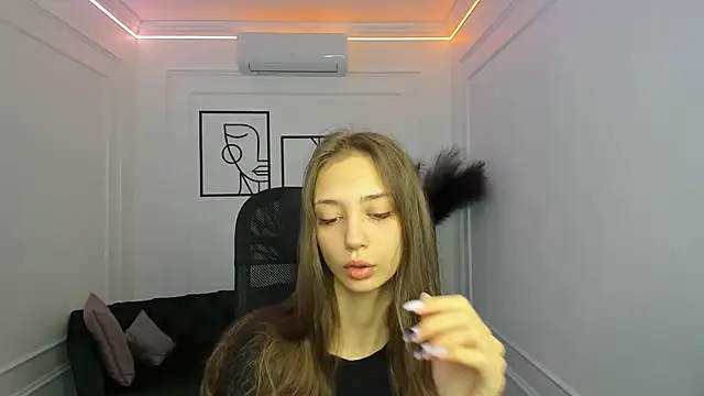 EmilyGraydis online show from October 14, 2025, 4:02 am