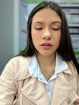 CHARLOTTE  05 online show from January 7, 2026, 12:18 pm