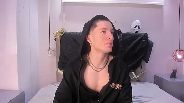 HunterHeat  online show from October 30, 2025, 12:50 pm