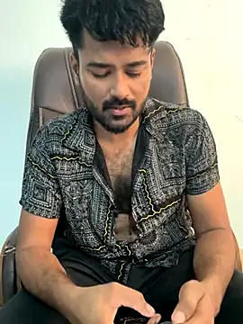 Snapshot of MeekBatgirl chatting on September 25, 2025, 7:01 am MeekBatgirl online show from September 25, 2025, 7:01 am