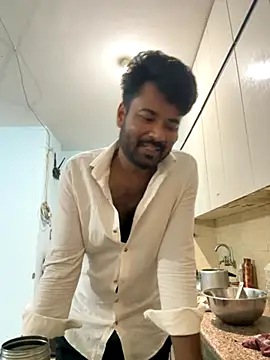 Snapshot of MeekBatgirl chatting on October 17, 2025, 12:19 pm MeekBatgirl online show from October 17, 2025, 12:19 pm