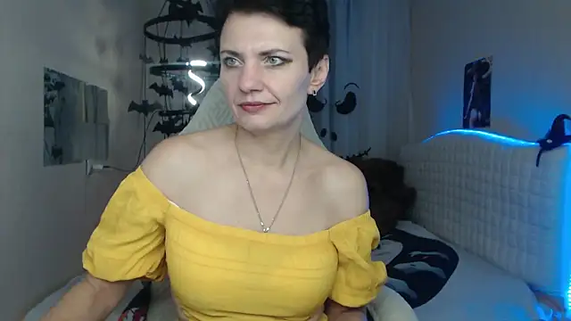 AvaSaturnian online show from October 30, 2025, 1:23 pm