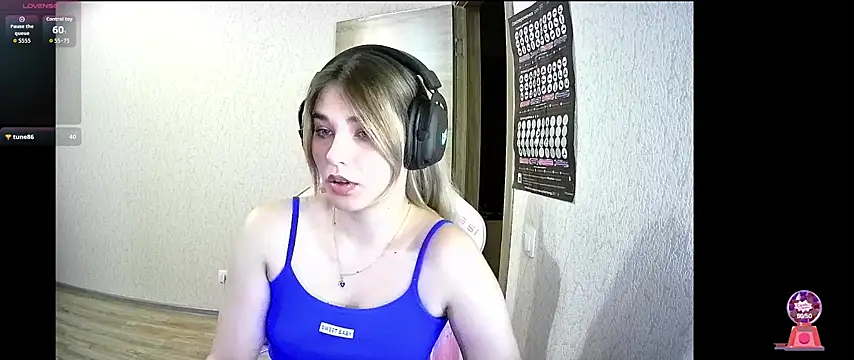 Kris Moss online show from October 13, 2025, 10:10 pm