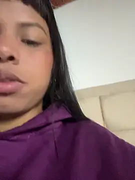 Michluxe 69 online show from February 10, 2026, 1:32 am