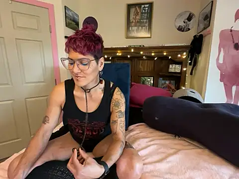 kinkycanner online show from February 7, 2026, 10:13 pm