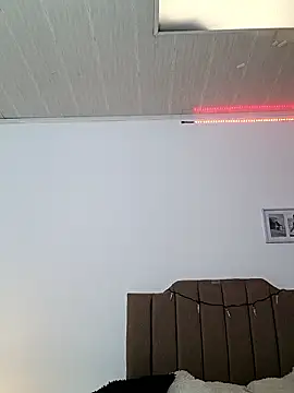 Elisabeth swan online show from January 7, 2026, 12:07 pm