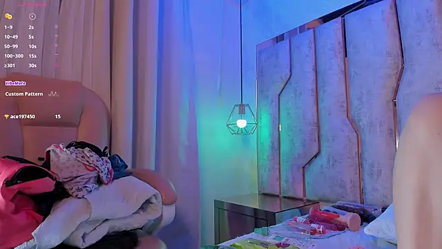 violet sm online show from September 10, 2025, 2:55 am