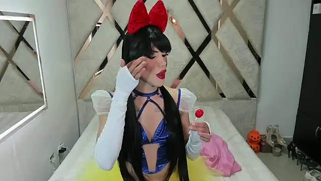 Barbieoonfire online show from November 5, 2025, 6:57 am