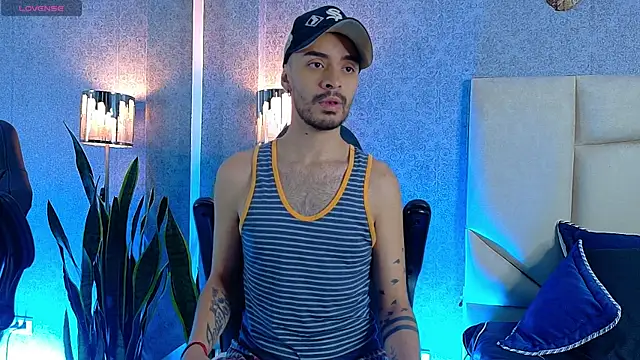 Snapshot of HairyDiamond_ chatting on September 26, 2025, 8:02 pm HairyDiamond online show from September 26, 2025, 8:02 pm