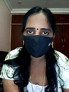 Snapshot of Mee_harini-telugupilla chatting on October 10, 2025, 7:29 am Mee harini-telugupilla online show from October 10, 2025, 7:29 am