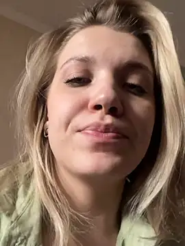 AlisaMyers online show from June 6, 2026, 1:27 pm