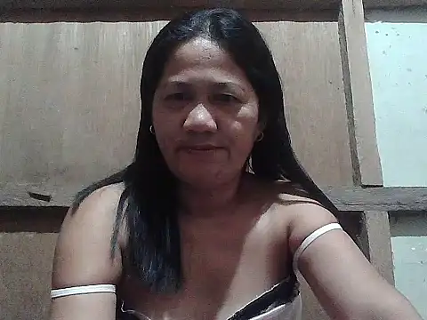 Snapshot of hotmama_063 chatting on April 18, 2026, 9:37 pm hotmama 063 online show from April 18, 2026, 9:37 pm