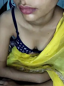 Snapshot of Aidakhan1212 chatting on September 20, 2025, 11:22 am Aidakhan1212 online show from September 20, 2025, 11:22 am