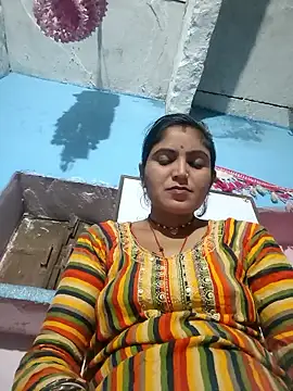 LUCKY cut online show from October 8, 2025, 3:42 pm