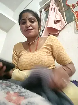 LUCKY cut online show from February 12, 2026, 4:02 pm