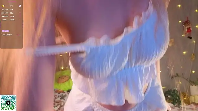 VincenzaGarigliano online show from January 17, 2026, 1:21 am