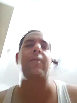 Snapshot of kkkk1882 chatting on October 1, 2025, 12:22 pm kkkk1882 online show from October 1, 2025, 12:22 pm