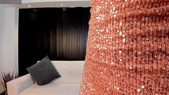 sofiapalacioss online show from February 21, 2026, 7:48 pm