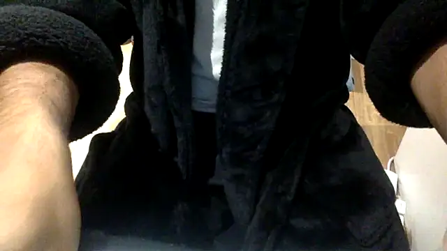 Snapshot of Whatevrr chatting on October 15, 2025, 10:10 pm Whatevrr online show from October 15, 2025, 10:10 pm