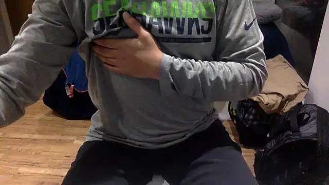 Snapshot of Whatevrr chatting on November 4, 2025, 5:01 pm Whatevrr online show from November 4, 2025, 5:01 pm