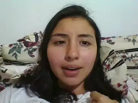 Snapshot of _Romilly_ chatting on October 12, 2025, 3:05 am  Romilly  online show from October 12, 2025, 3:05 am