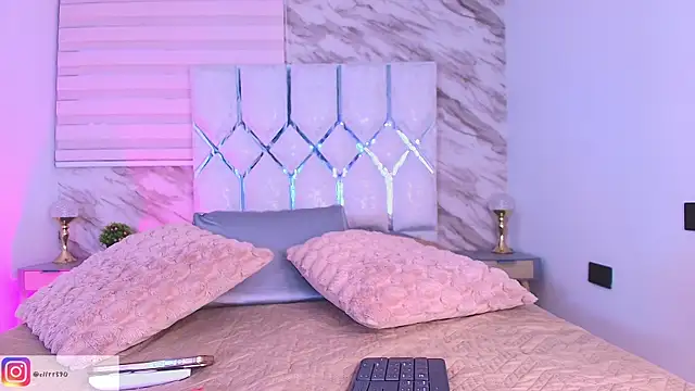 collet 1 online show from April 15, 2026, 12:01 pm