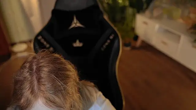 Snapshot of rosy_petal chatting on September 11, 2025, 11:05 pm rosy petal online show from September 11, 2025, 11:05 pm