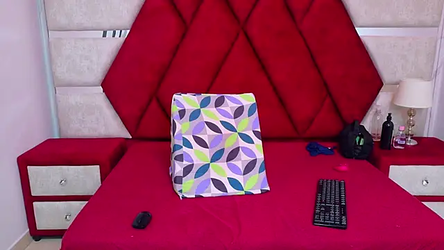 Kity spiderr online show from October 17, 2025, 12:19 pm