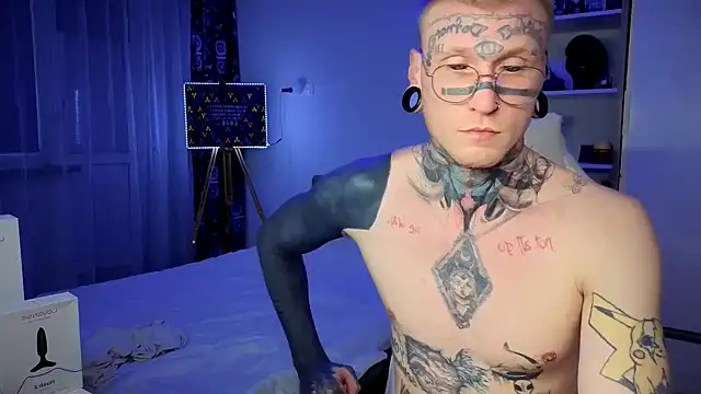 c10h15on1 online show from February 13, 2026, 6:53 am