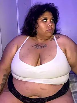 Snapshot of BlaxicanaMami chatting on November 14, 2025, 8:13 am BlaxicanaMami online show from November 14, 2025, 8:13 am