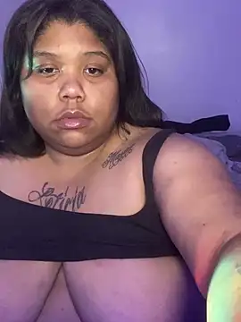 Snapshot of BlaxicanaMami chatting on November 29, 2025, 11:52 pm BlaxicanaMami online show from November 29, 2025, 11:52 pm