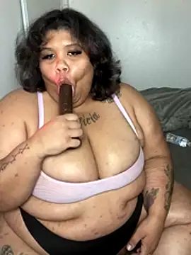 Snapshot of BlaxicanaMami chatting on November 30, 2025, 10:03 pm BlaxicanaMami online show from November 30, 2025, 10:03 pm