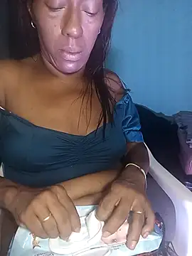 Kristal Bronw Lawren online show from April 7, 2026, 10:26 am