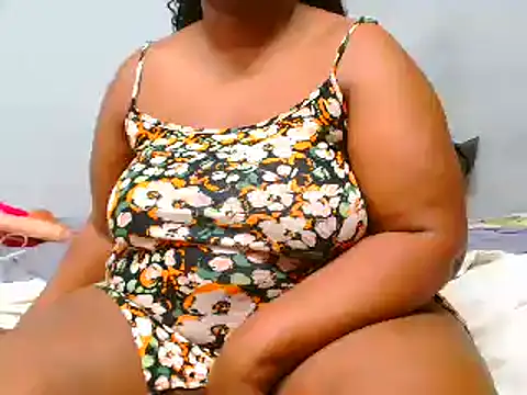 ROYALASS25 online show from March 22, 2025, 1:11 am