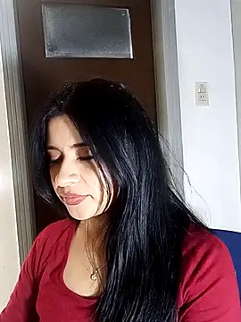 ValerieLove  online show from September 27, 2025, 7:30 pm