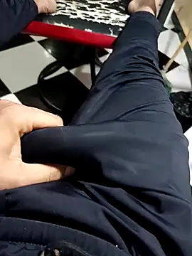 anis3g4 online show from October 18, 2025, 10:43 pm